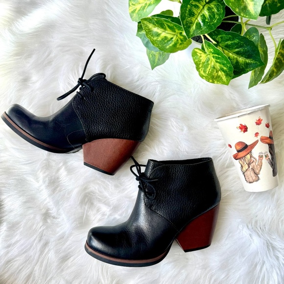 Kork-Ease Roana Lace up Black Leather Ankle Booties Two-Tone Chunky Heel  7.5 - Picture 2 of 13
